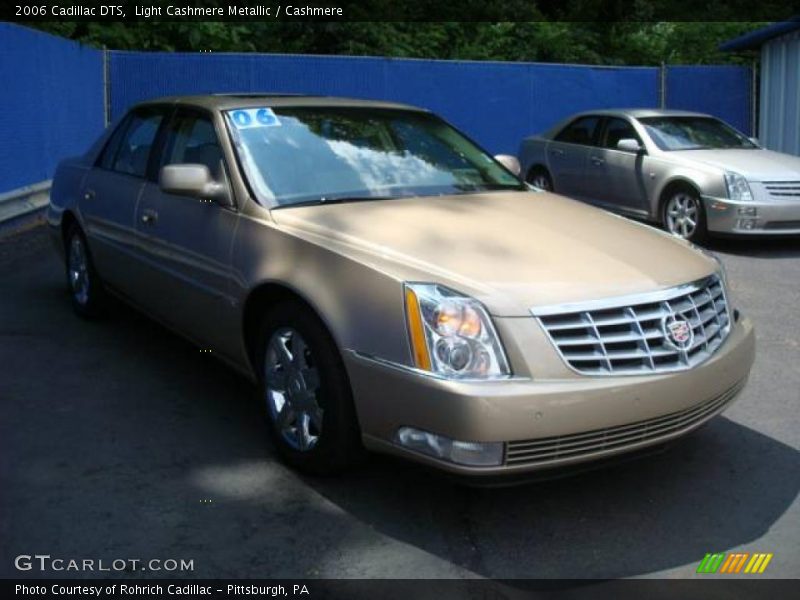 Light Cashmere Metallic / Cashmere 2006 Cadillac DTS