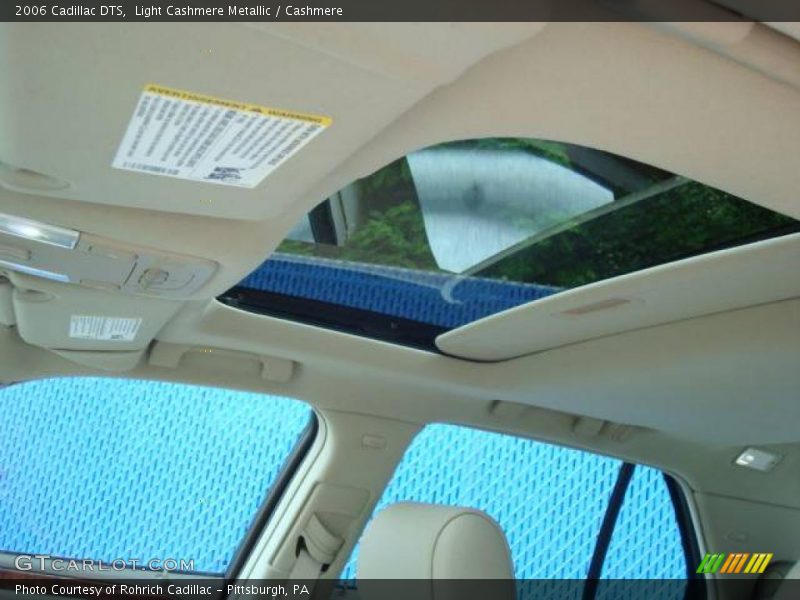 Light Cashmere Metallic / Cashmere 2006 Cadillac DTS