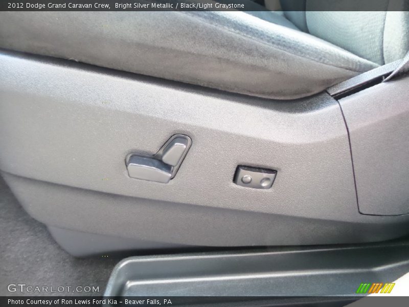 Bright Silver Metallic / Black/Light Graystone 2012 Dodge Grand Caravan Crew