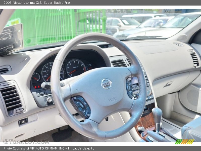 Super Black / Frost 2003 Nissan Maxima GLE