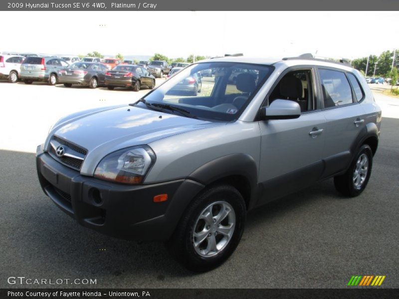 Front 3/4 View of 2009 Tucson SE V6 4WD