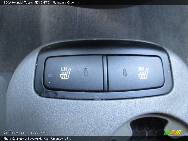 Platinum / Gray 2009 Hyundai Tucson SE V6 4WD