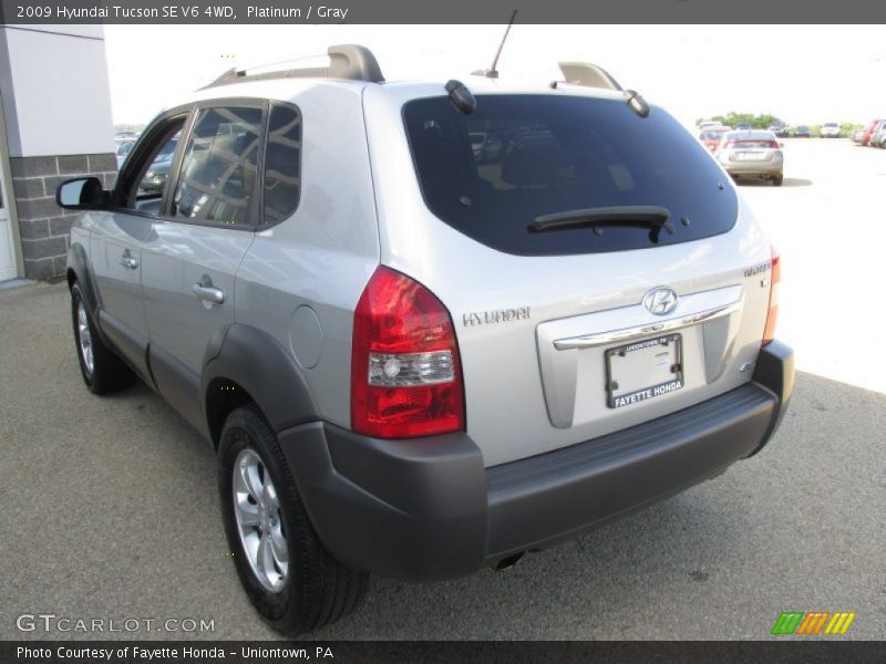 Platinum / Gray 2009 Hyundai Tucson SE V6 4WD