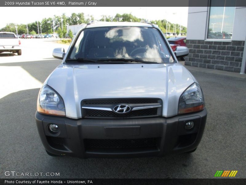 Platinum / Gray 2009 Hyundai Tucson SE V6 4WD