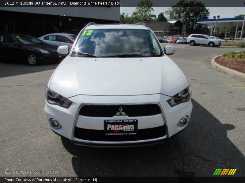 Diamond White Pearl / Black 2012 Mitsubishi Outlander SE AWD
