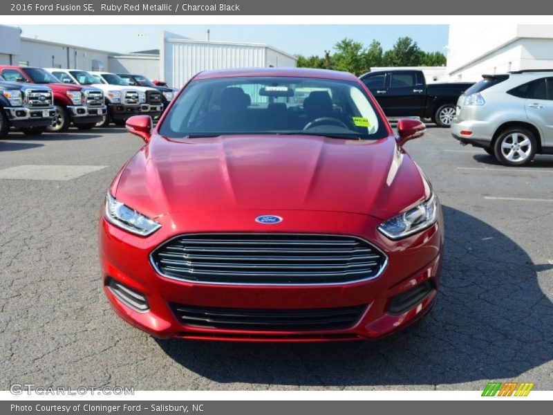 Ruby Red Metallic / Charcoal Black 2016 Ford Fusion SE