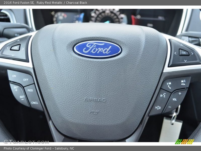 Ruby Red Metallic / Charcoal Black 2016 Ford Fusion SE