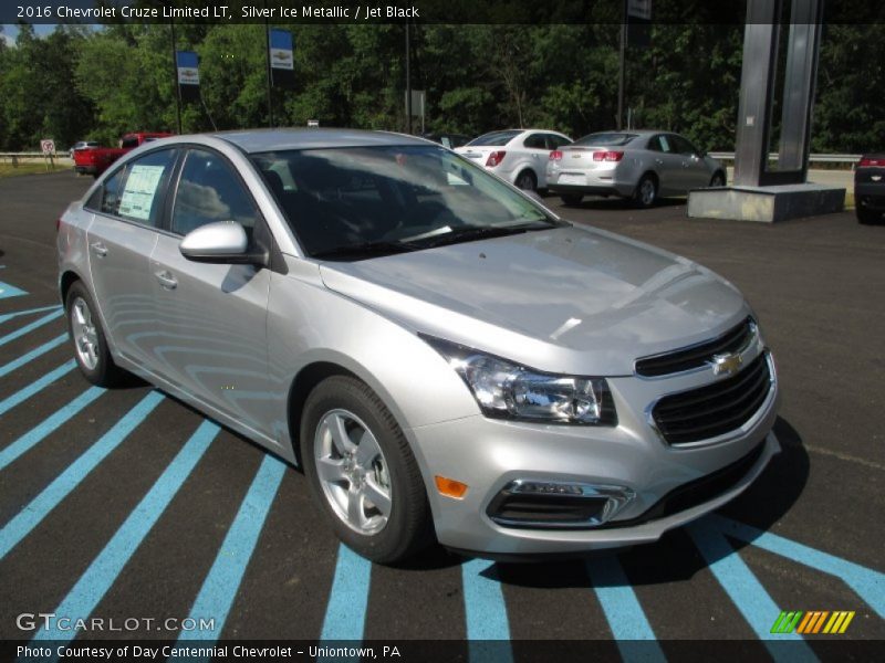 Silver Ice Metallic / Jet Black 2016 Chevrolet Cruze Limited LT