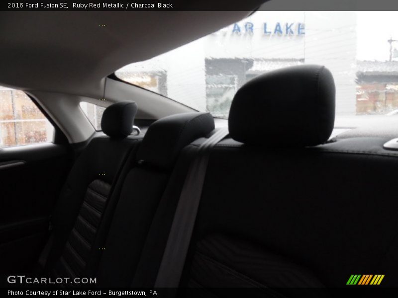 Ruby Red Metallic / Charcoal Black 2016 Ford Fusion SE