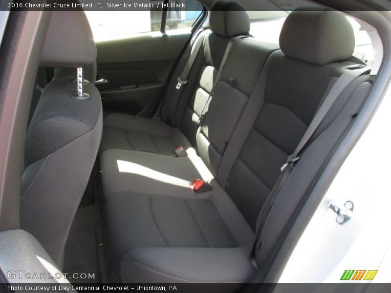 Silver Ice Metallic / Jet Black 2016 Chevrolet Cruze Limited LT
