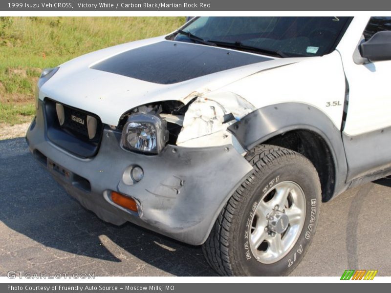Victory White / Carbon Black/Martian Rock Red 1999 Isuzu VehiCROSS