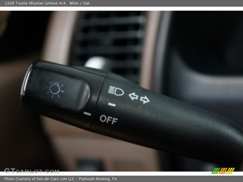 White / Oak 1998 Toyota 4Runner Limited 4x4