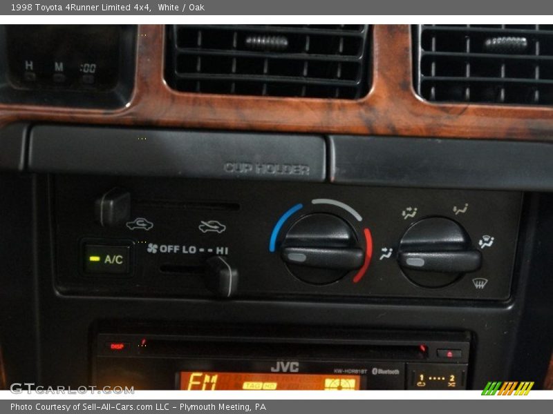 White / Oak 1998 Toyota 4Runner Limited 4x4