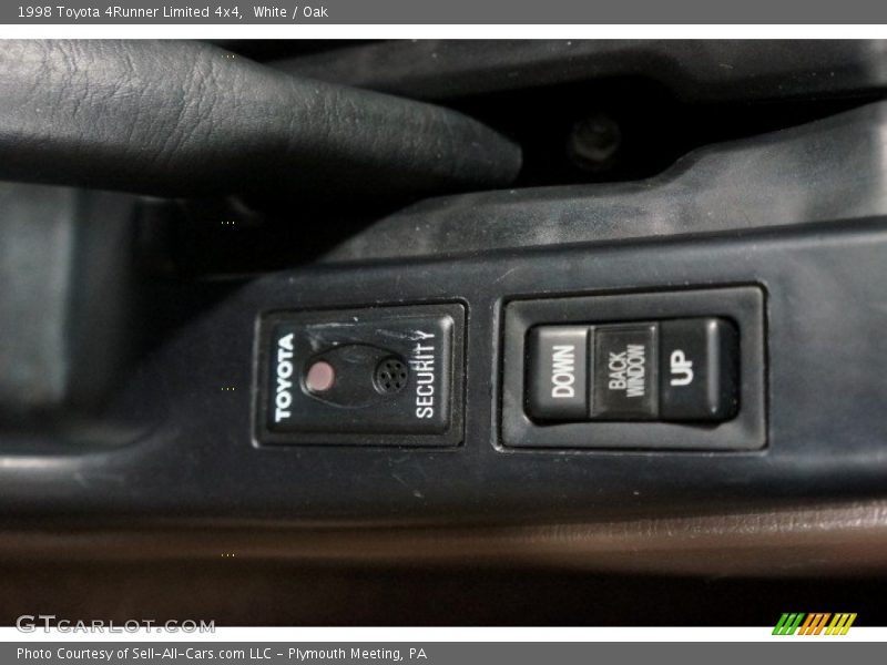 White / Oak 1998 Toyota 4Runner Limited 4x4