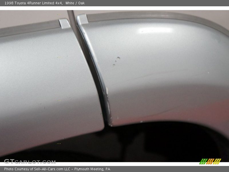 White / Oak 1998 Toyota 4Runner Limited 4x4