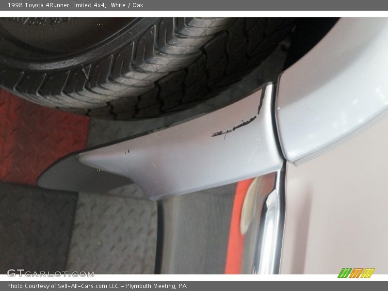 White / Oak 1998 Toyota 4Runner Limited 4x4