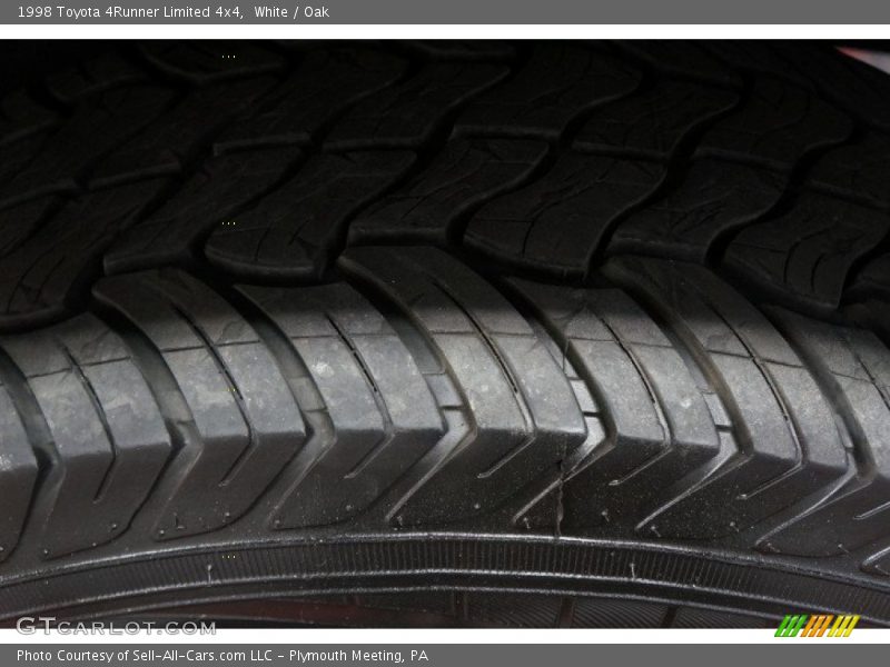 White / Oak 1998 Toyota 4Runner Limited 4x4