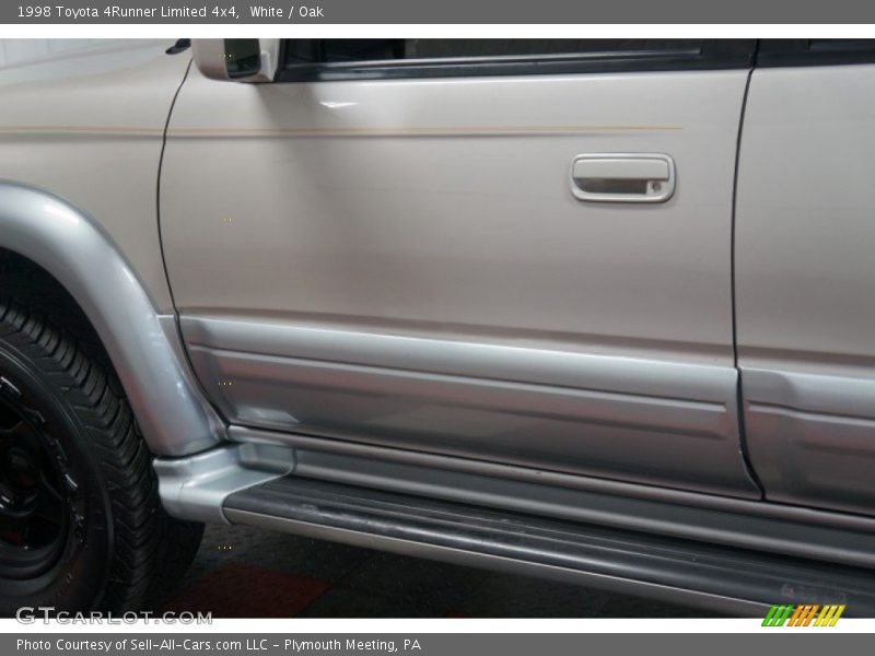 White / Oak 1998 Toyota 4Runner Limited 4x4