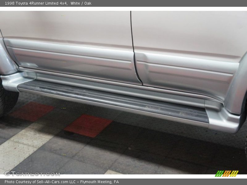 White / Oak 1998 Toyota 4Runner Limited 4x4