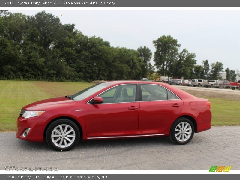 Barcelona Red Metallic / Ivory 2012 Toyota Camry Hybrid XLE