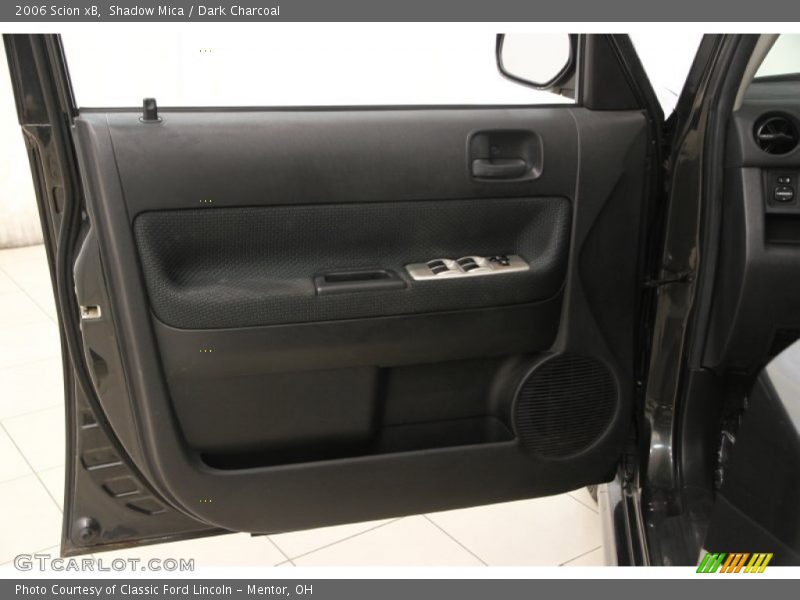 Shadow Mica / Dark Charcoal 2006 Scion xB