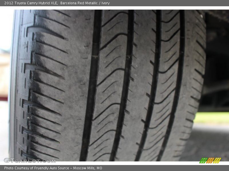 Barcelona Red Metallic / Ivory 2012 Toyota Camry Hybrid XLE