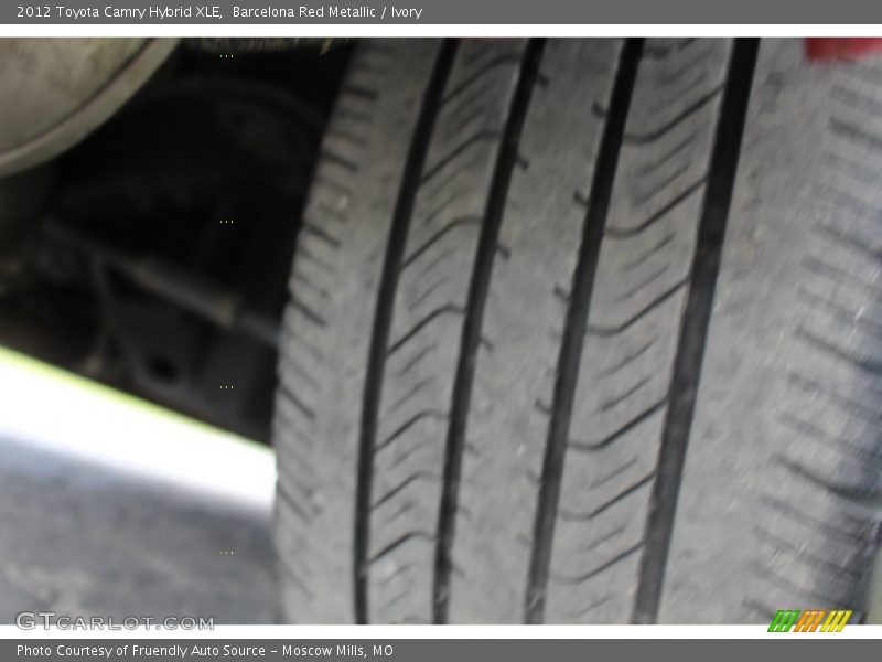Barcelona Red Metallic / Ivory 2012 Toyota Camry Hybrid XLE