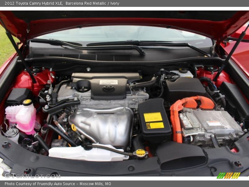 Barcelona Red Metallic / Ivory 2012 Toyota Camry Hybrid XLE