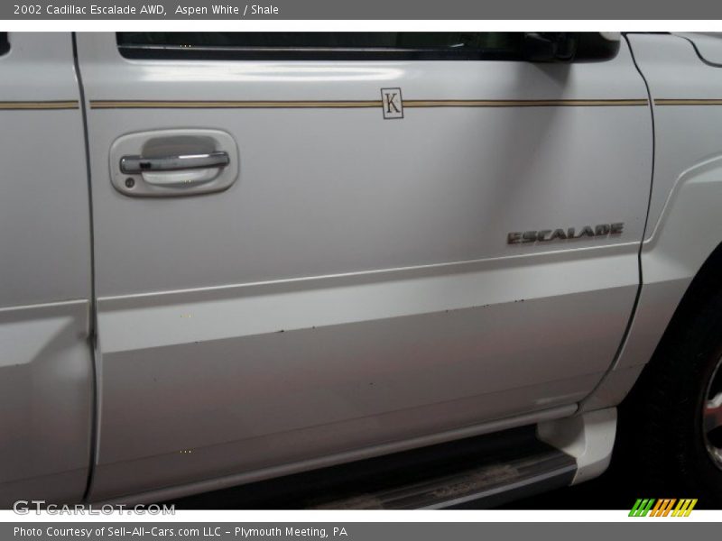 Aspen White / Shale 2002 Cadillac Escalade AWD