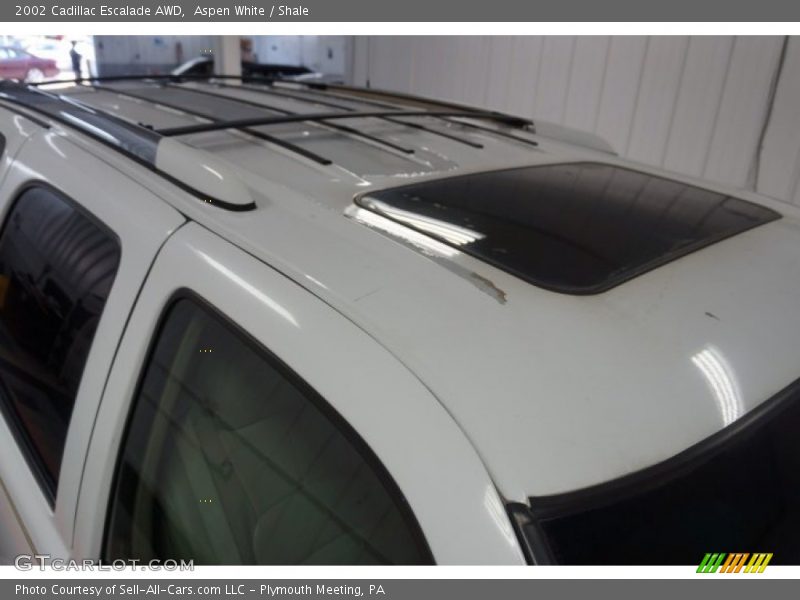 Aspen White / Shale 2002 Cadillac Escalade AWD