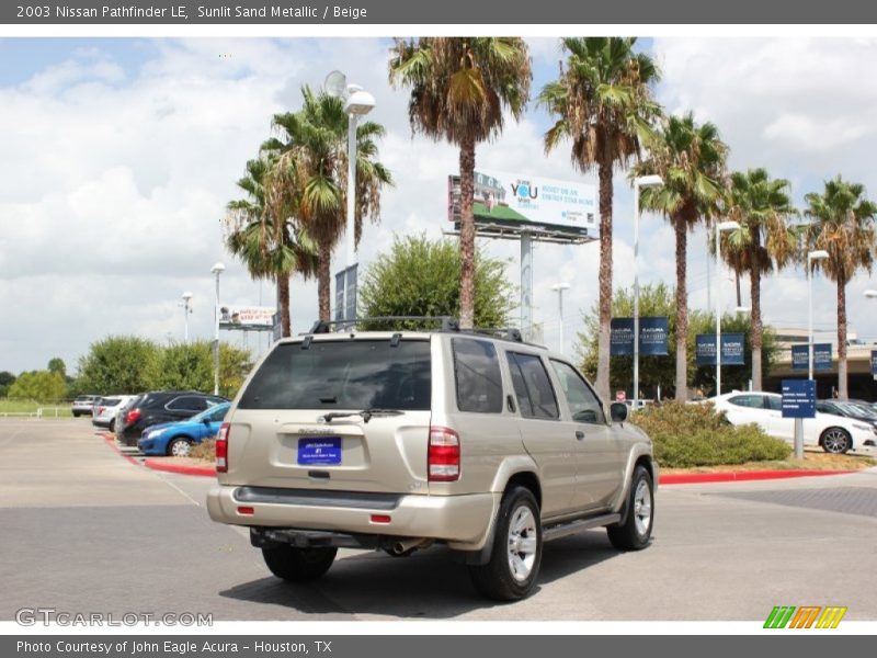 Sunlit Sand Metallic / Beige 2003 Nissan Pathfinder LE