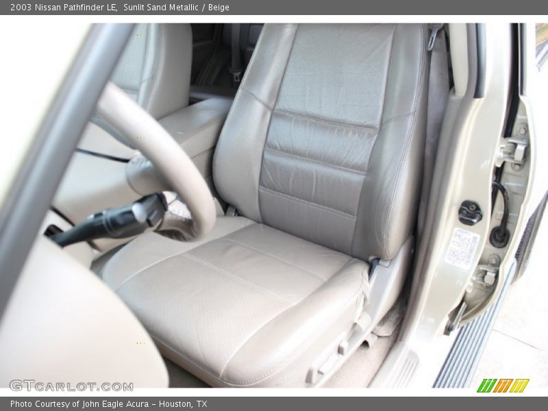Sunlit Sand Metallic / Beige 2003 Nissan Pathfinder LE