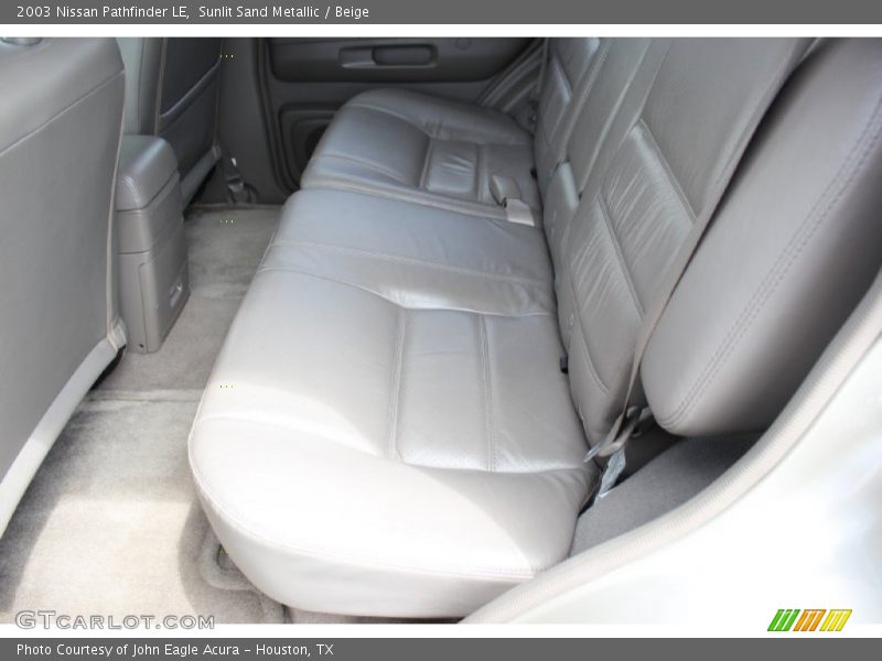 Sunlit Sand Metallic / Beige 2003 Nissan Pathfinder LE