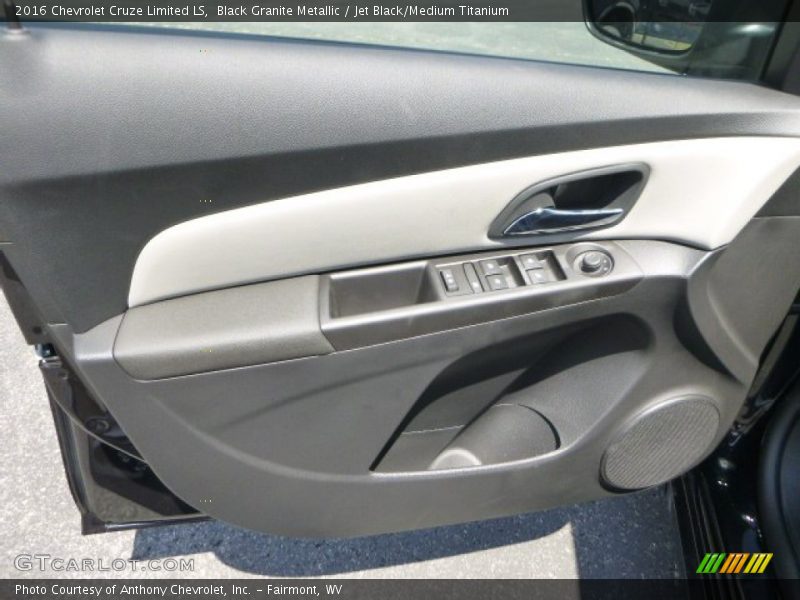Black Granite Metallic / Jet Black/Medium Titanium 2016 Chevrolet Cruze Limited LS
