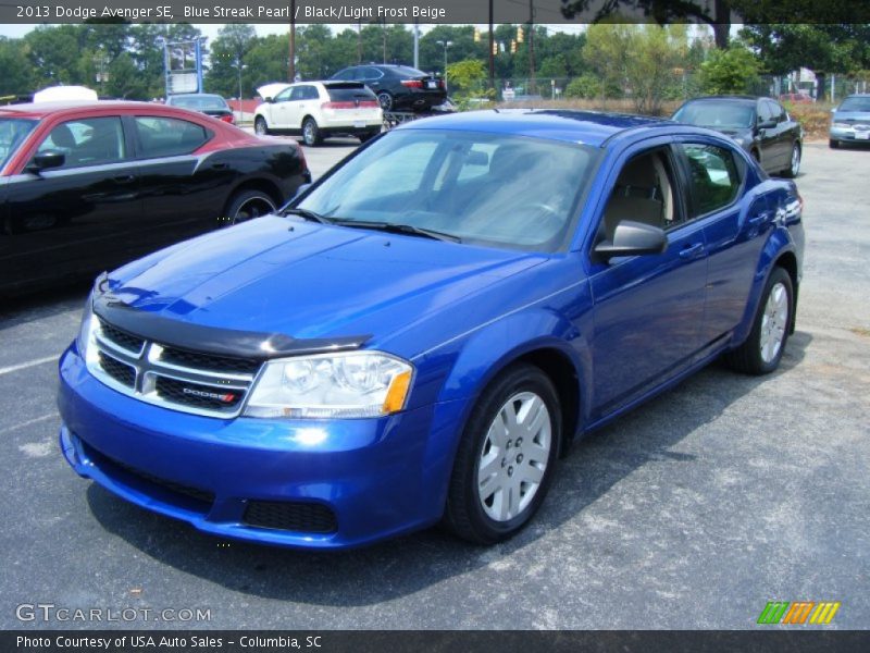 Blue Streak Pearl / Black/Light Frost Beige 2013 Dodge Avenger SE