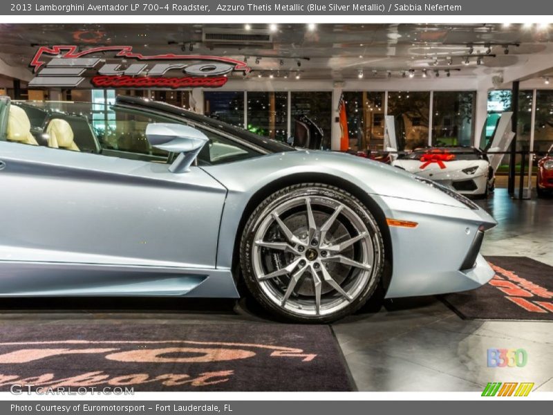 Azzuro Thetis Metallic (Blue Silver Metallic) / Sabbia Nefertem 2013 Lamborghini Aventador LP 700-4 Roadster