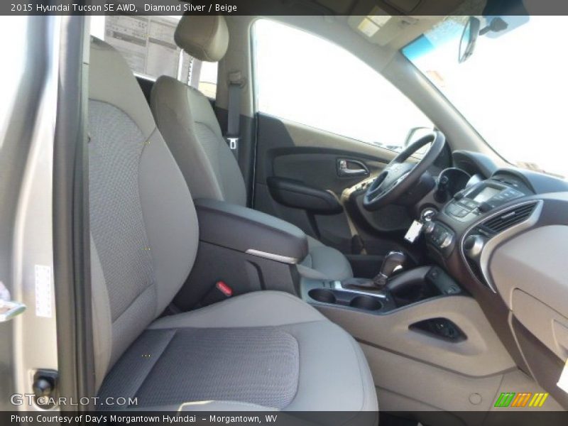 Diamond Silver / Beige 2015 Hyundai Tucson SE AWD