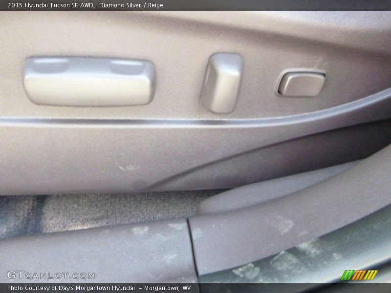 Diamond Silver / Beige 2015 Hyundai Tucson SE AWD