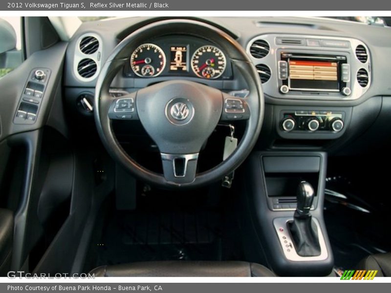 Reflex Silver Metallic / Black 2012 Volkswagen Tiguan S