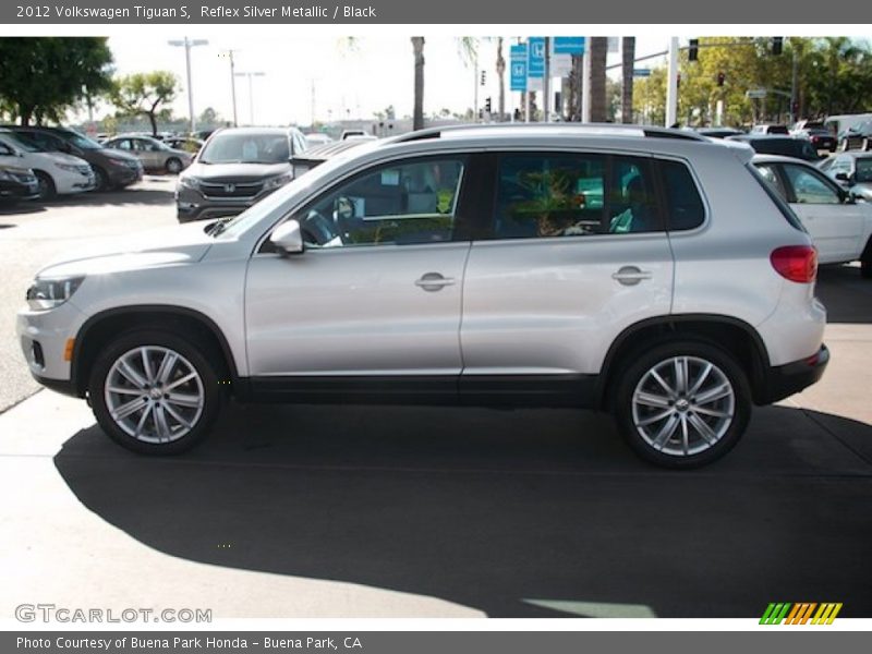 Reflex Silver Metallic / Black 2012 Volkswagen Tiguan S