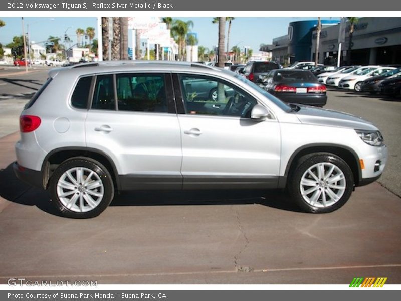 Reflex Silver Metallic / Black 2012 Volkswagen Tiguan S