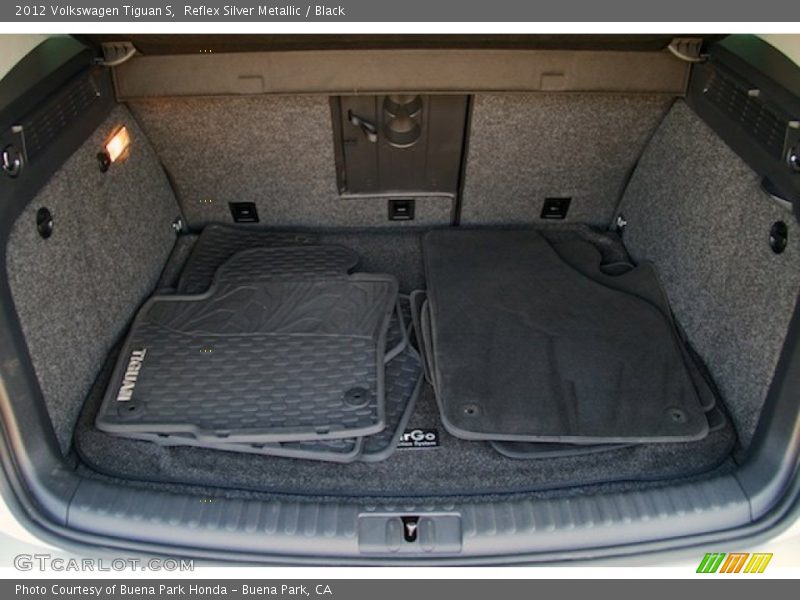Reflex Silver Metallic / Black 2012 Volkswagen Tiguan S