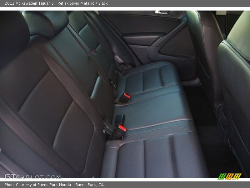Reflex Silver Metallic / Black 2012 Volkswagen Tiguan S