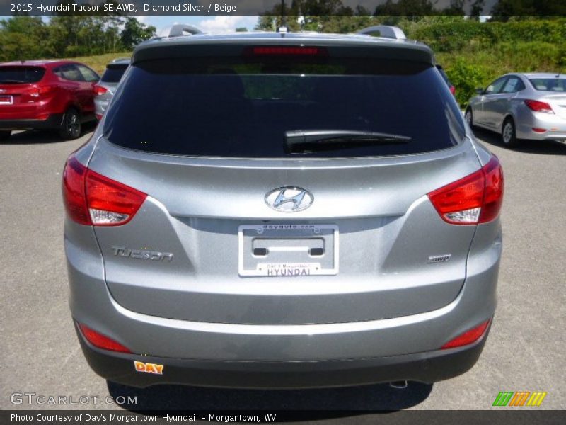 Diamond Silver / Beige 2015 Hyundai Tucson SE AWD