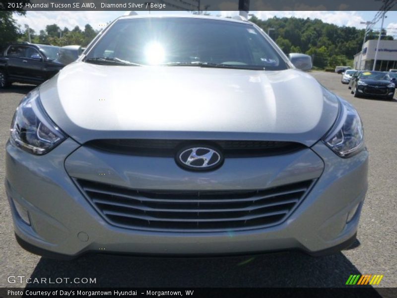 Diamond Silver / Beige 2015 Hyundai Tucson SE AWD