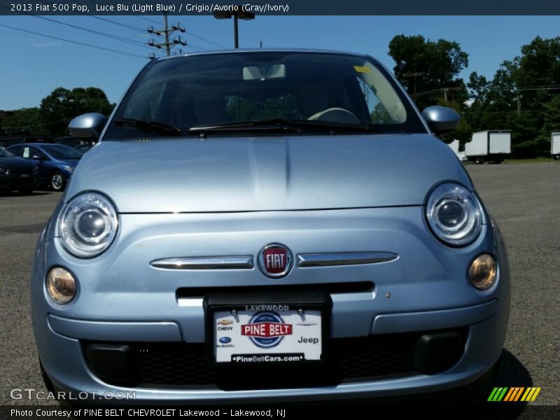 Luce Blu (Light Blue) / Grigio/Avorio (Gray/Ivory) 2013 Fiat 500 Pop