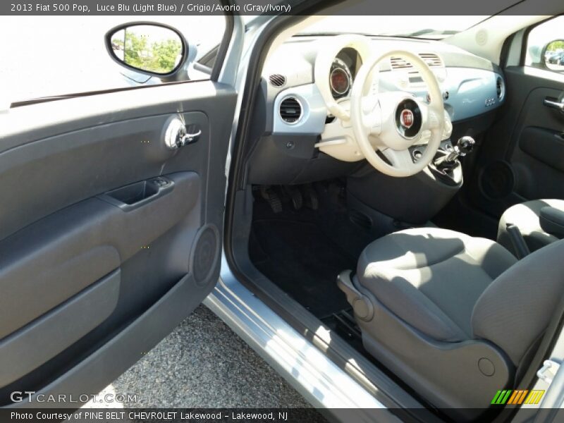 Luce Blu (Light Blue) / Grigio/Avorio (Gray/Ivory) 2013 Fiat 500 Pop