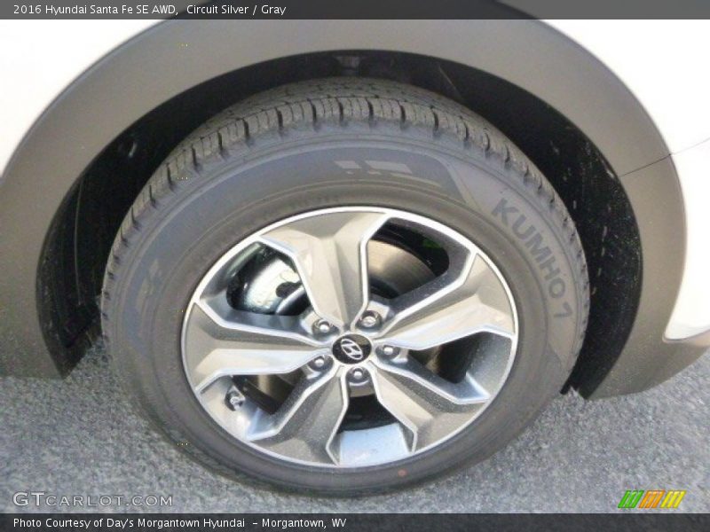 Circuit Silver / Gray 2016 Hyundai Santa Fe SE AWD