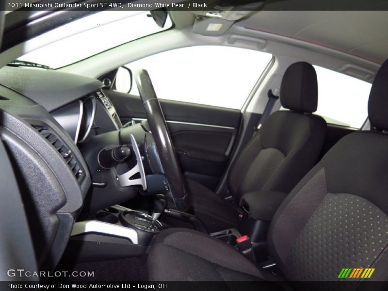 Diamond White Pearl / Black 2011 Mitsubishi Outlander Sport SE 4WD