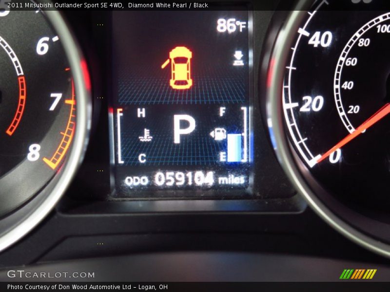 Diamond White Pearl / Black 2011 Mitsubishi Outlander Sport SE 4WD
